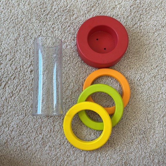 Lovevery Clear Tube With Stacking Rings - Picture 3 of 3